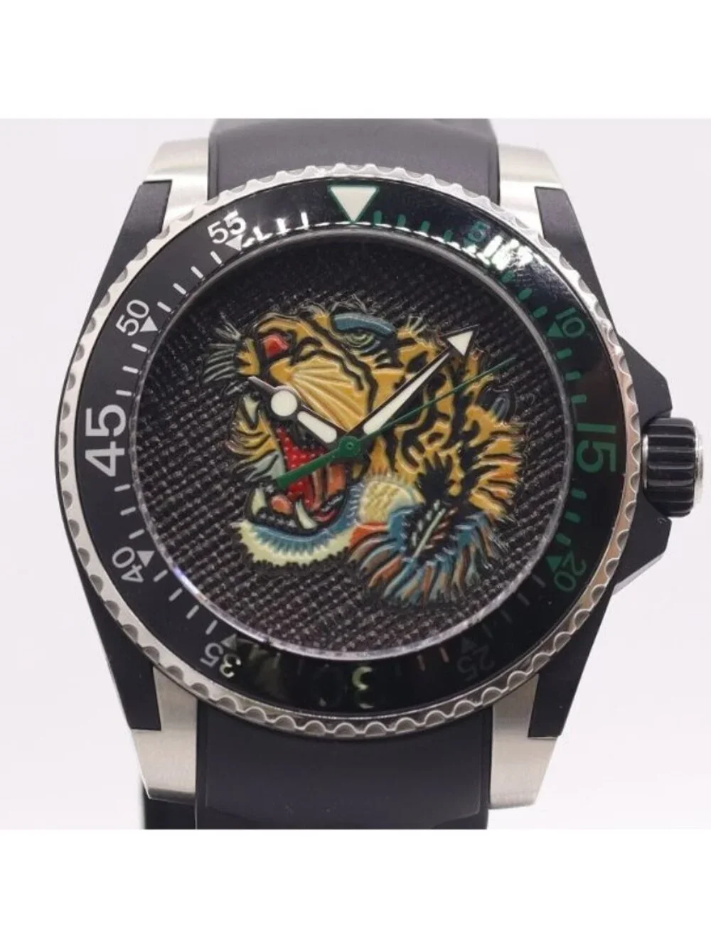 Gucci Dive 136.3 Quartz Tiger Dial Watch